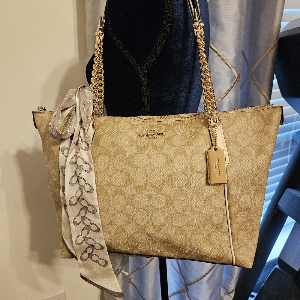 Coach Ava Chain Tote in Canvas Kahki n Chark with Gold Hardware matching pouch - Picture 4 of 12